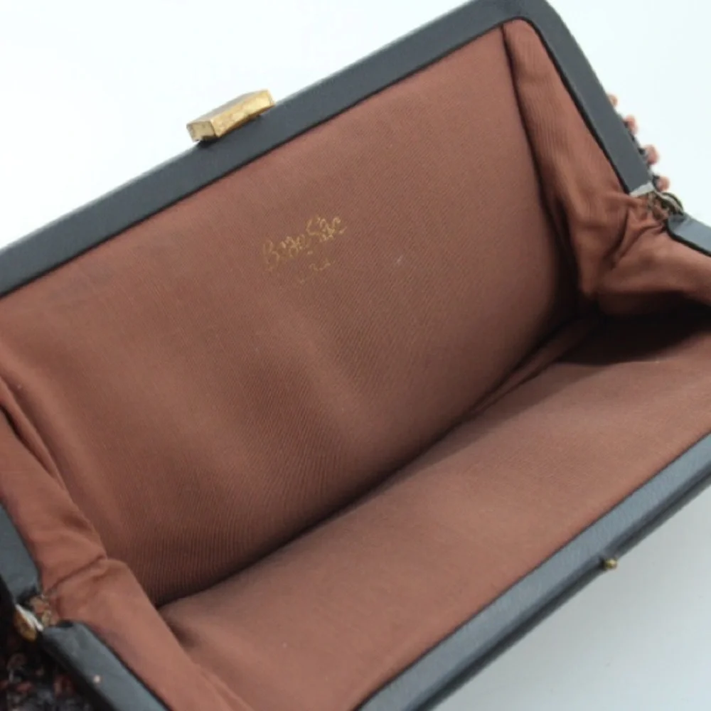 Beautiful Vintahe Beau sac clutch